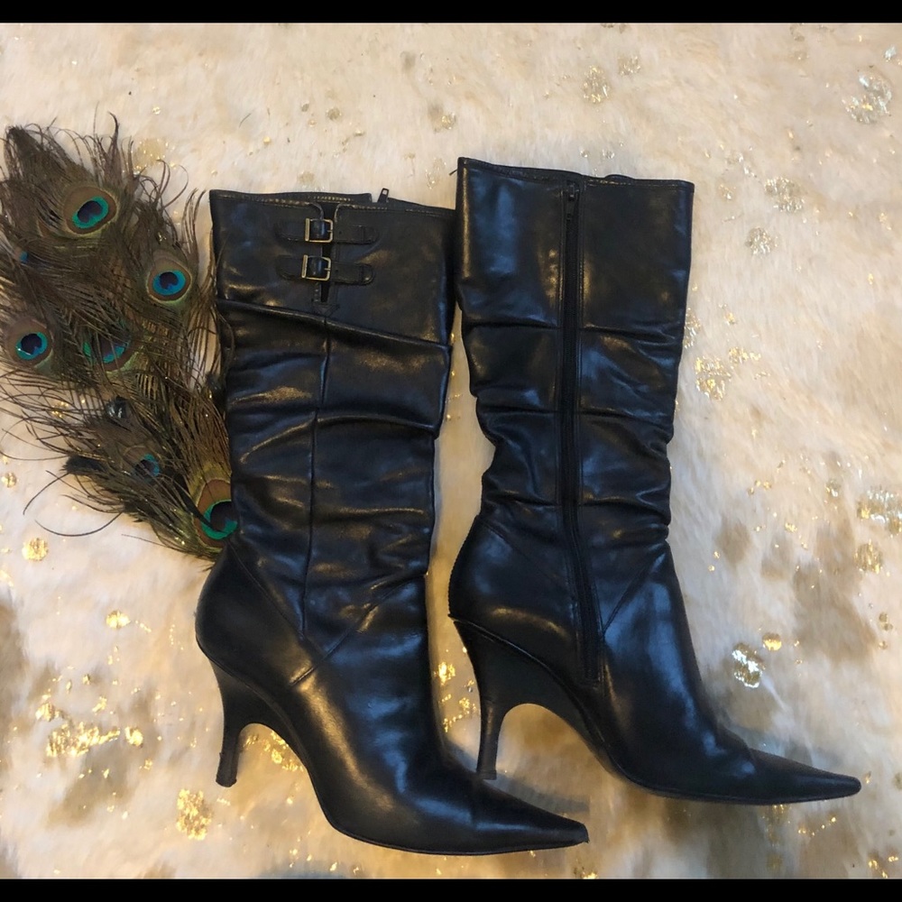 Leather boots with runching and sexy side buckles